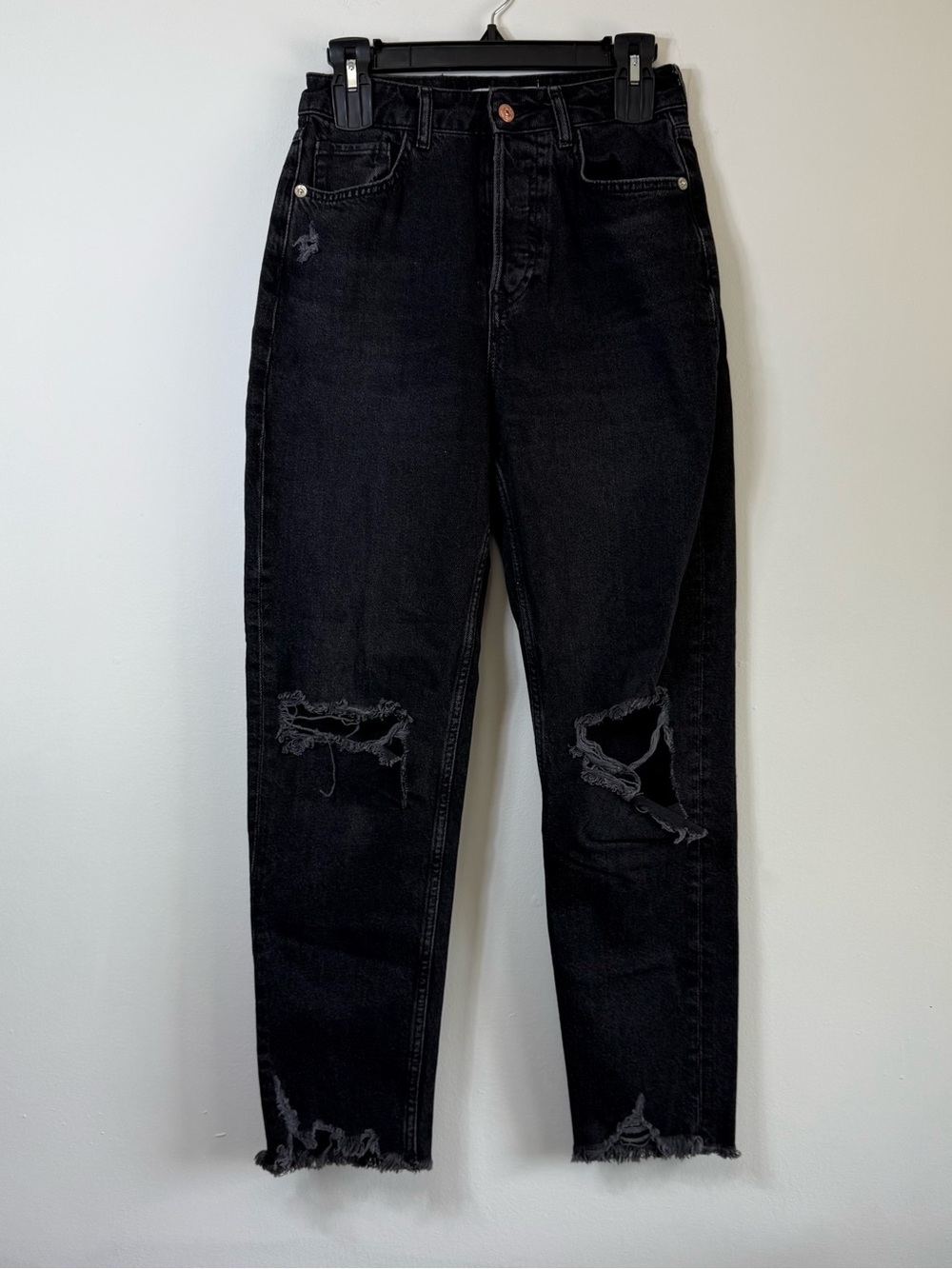 ZARA | Black Distressed Button Fly Raw Hem High Waisted Mom Jeans Size 4